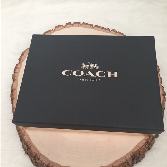 COACH Wristlet 🆕 - Picture 7 of 7